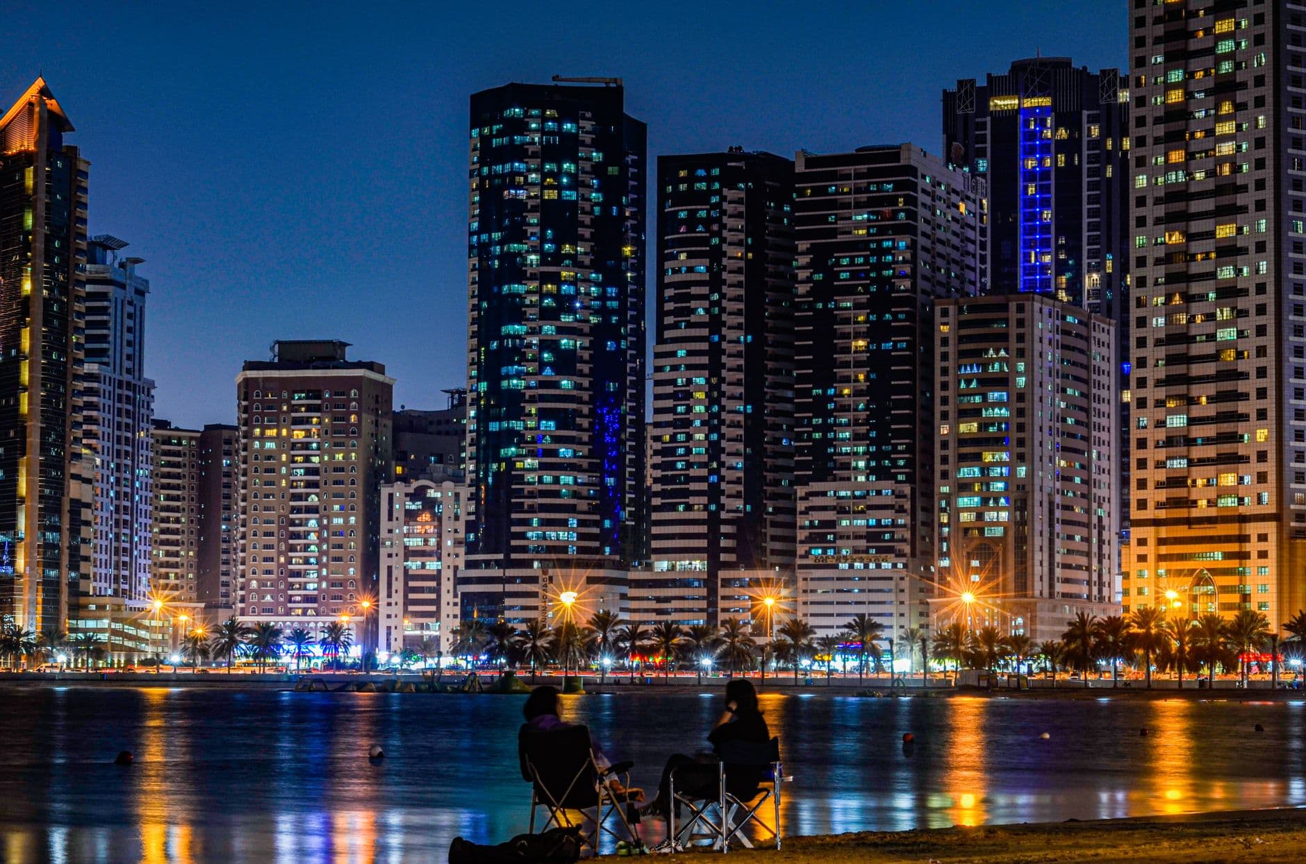 Panoramic view Downtown Dubai Marina skyscrapers cost of living 2026 French expats