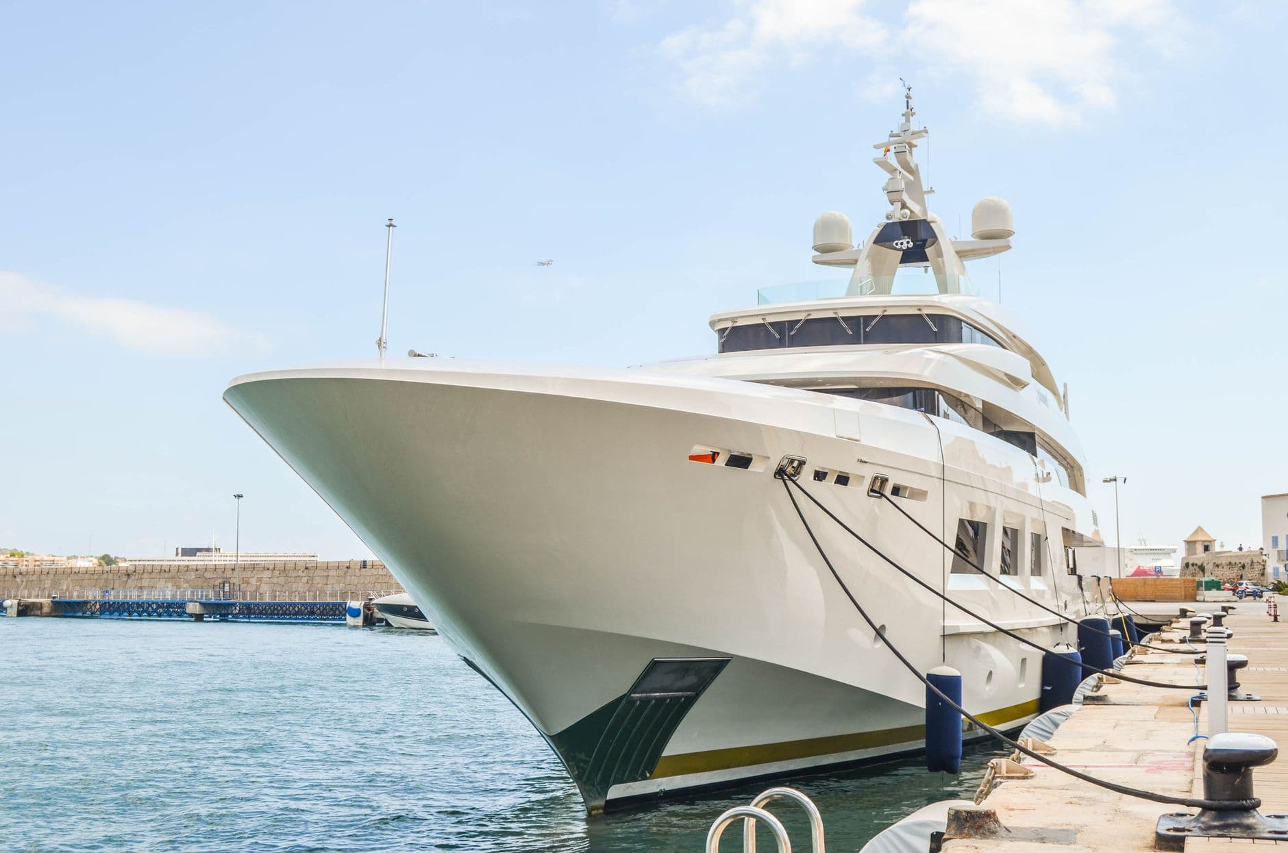 150-foot megayacht rental with 5 cabins for a private VIP stay in Dubai
